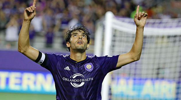 Kaká confirma su salida de las canchas