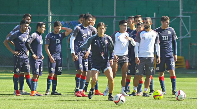 Efectividad de Matías Almeyda, en declive con Chivas