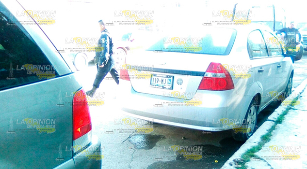 Auto abandonado tenia reporte de robo Auto Abandonado Reporte Robo