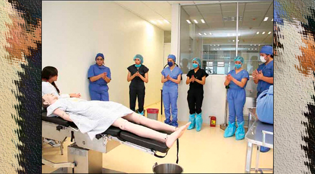 Estudian medicina con robots que respiran y hablan
