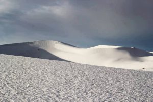 Habitantes del desierto del Sahara se divierten en la nieve Habitantes Desierto Sahara Divierten Nieve