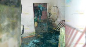 Se incendia vivienda por un cohete Incendia Vivienda Cohete