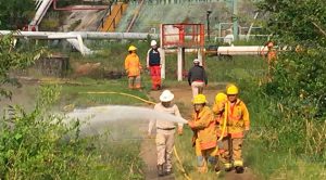 Incendio en pastizal cerca de instalaciones de Pemex Incendio Pastizal Instalaciones Pemex
