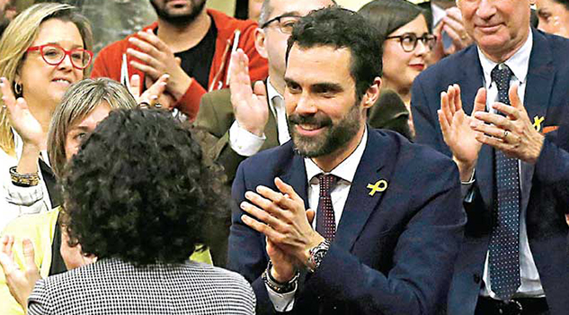Recuperan el Parlamento en Cataluña Recuperan Parlamento Cataluña