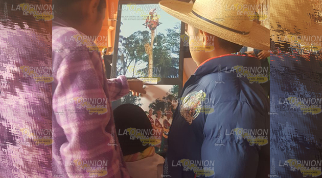 Exposición fotográfica en el palacio municipal