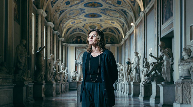 La primera mujer a cargo de los museos del Vaticano ya ha puesto su sello