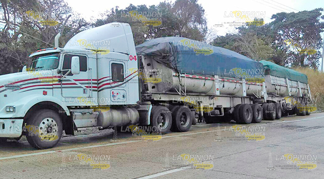 ¡Doble accidente en la autopista!