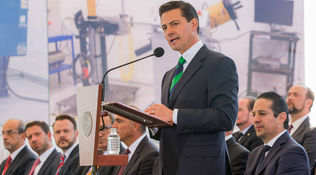 Investigan fuerte irritación en los ojos que afectó a EPN y a altos funcionarios