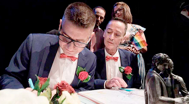 Celebra Australia primeras bodas gay