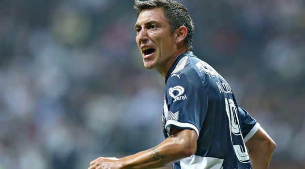 Neri Cardozo se despide de Rayados