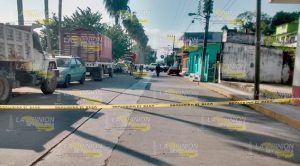 Balean a ciclista en la ribera