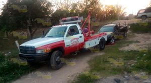 ¡Abandonan una camioneta! Abandonan Camioneta