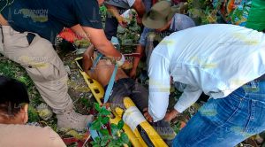 Obrero cae de una construcción Albañil Cae Construcción