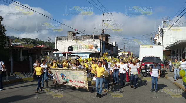 Realizan caminata por el Día Internacional del Cáncer Infantil