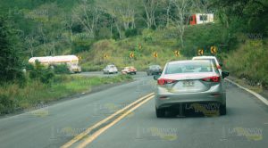 Comercios invaden la vía federal Comercios Invaden Vía Federal