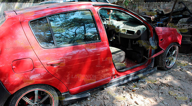 Recuperan auto con reporte de robo Recuperan Auto Reporte Robo