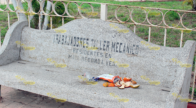 Depositan basura en parque de Mata Redonda