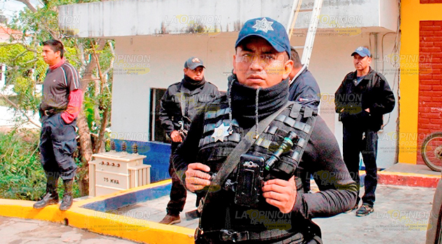 Jefe policíaco recibe sobornos, acusan