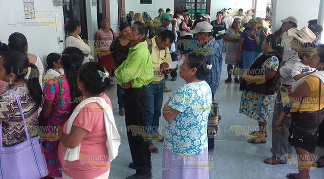Antorchistas piden respuesta de solicitud de obras