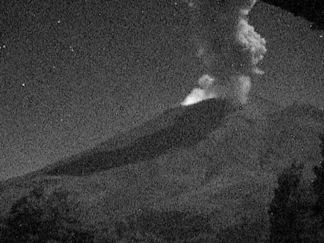 ‘Don Goyo’ registra exhalación de más de 2 mil metros de altura