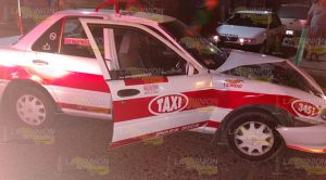 Choque de taxis deja dos personas lesionadas Choque Taxis Personas Lesionadas