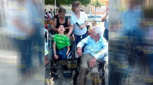 Entrega DIF Municipal sillas de ruedas a personas con discapacidad DIF Municipal Sillas Ruedas Personas Discapacidad