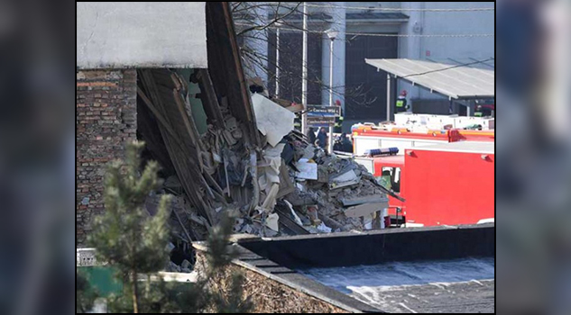Derrumbe de edificio en Polonia deja al menos 4 muertos