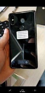 Se filtra el diseño final del Xiaomi Mi MIX 2S sin sensor de huellas en pantalla