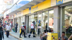 Sujetos armados asaltan Coppel en Tlapacoyan Sujetos Armados Asaltan Coppel