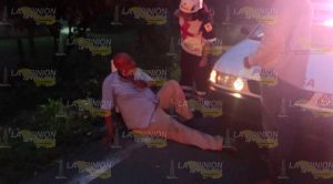 Taxi se accidenta en la carretera Poza Rica-Cazones Taxi Accidenta Carretera Poza Rica Cazones