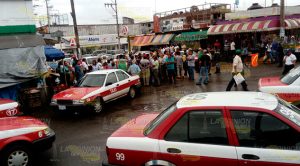 Taxistas paralizan la zona centro Taxistas Paralizan Zona Centro Cerro Azul