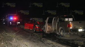 Invade carril y provoca trágico accidente