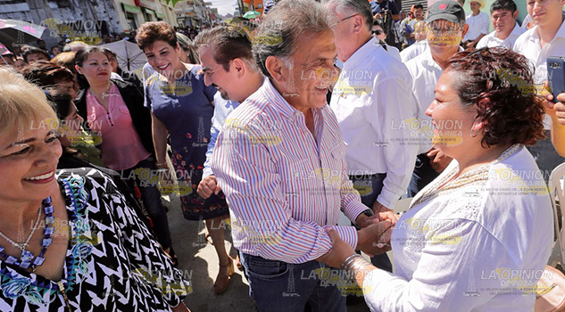 Impulsa Yunes Linares el comercio en la ZN