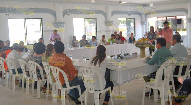Trabajan unidos por la Huasteca