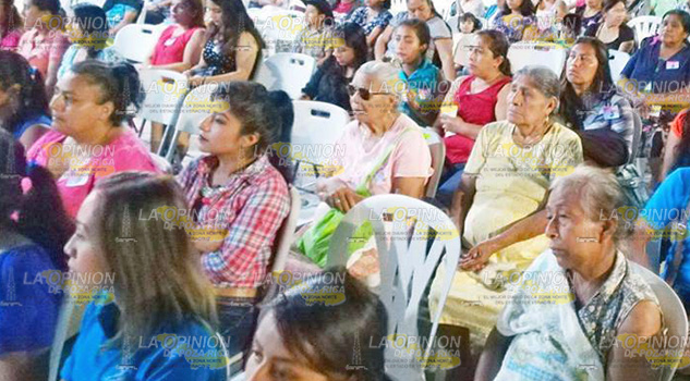 Mujeres cuentan su experiencia de vida