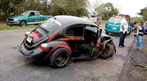 Dos lesionados en aparatoso choque