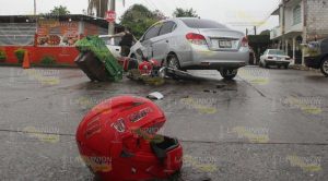 Moto contra automóvil