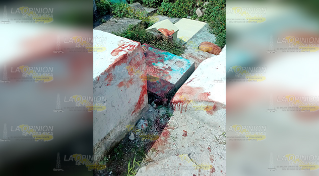 ¡Asesinado a navajazos!