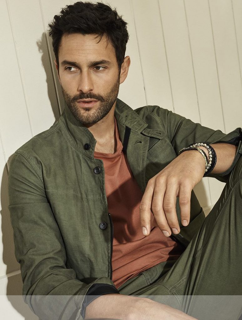 Noah Mills este guapo Tauro nació en Baltimore, Maryland (Estados Unidos)