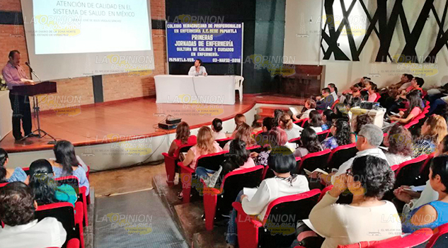 Enfermeras se capacitan