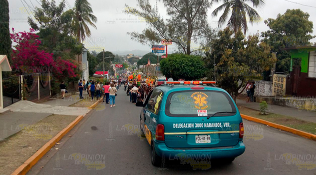 Con desfile conmemoran inicio de la primavera