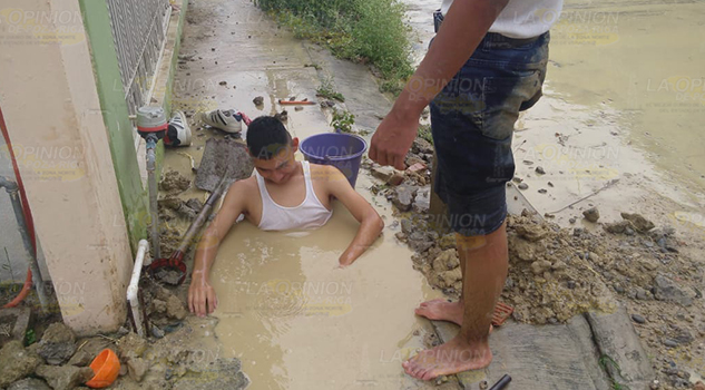 Fuga de agua tiene 3 semanas