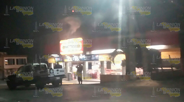 Asaltan Oxxo en Cerro Azul Asaltan Oxxo Cerro Azul