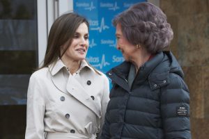 Así se comportaron las reinas Letizia y Sofía en su reaparición en público Así Comportaron Reinas Letizia Sofía Reaparición Público