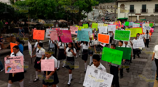 Conmemoran Día Nacional Libro