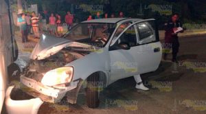 Fuerte Choque Entre Urbano Automóvil
