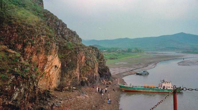 Tragedia en China: 17 personas fueron succionadas por río