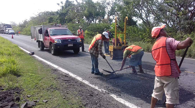 SCT dejó a medias la rehabilitación de carreteras