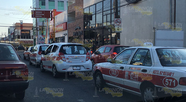 Alerta por taxistas abusadores