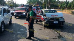 Accidente sobre el Boulevard Petromex Accidente Taxi Camioneta Avenida Petromex